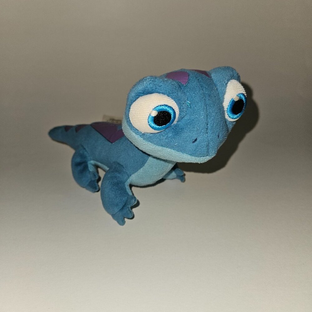 Disney Store Frozen 2 Bruni Salamander Plush 7" Long Blue Fire Spirit Lizard Toy